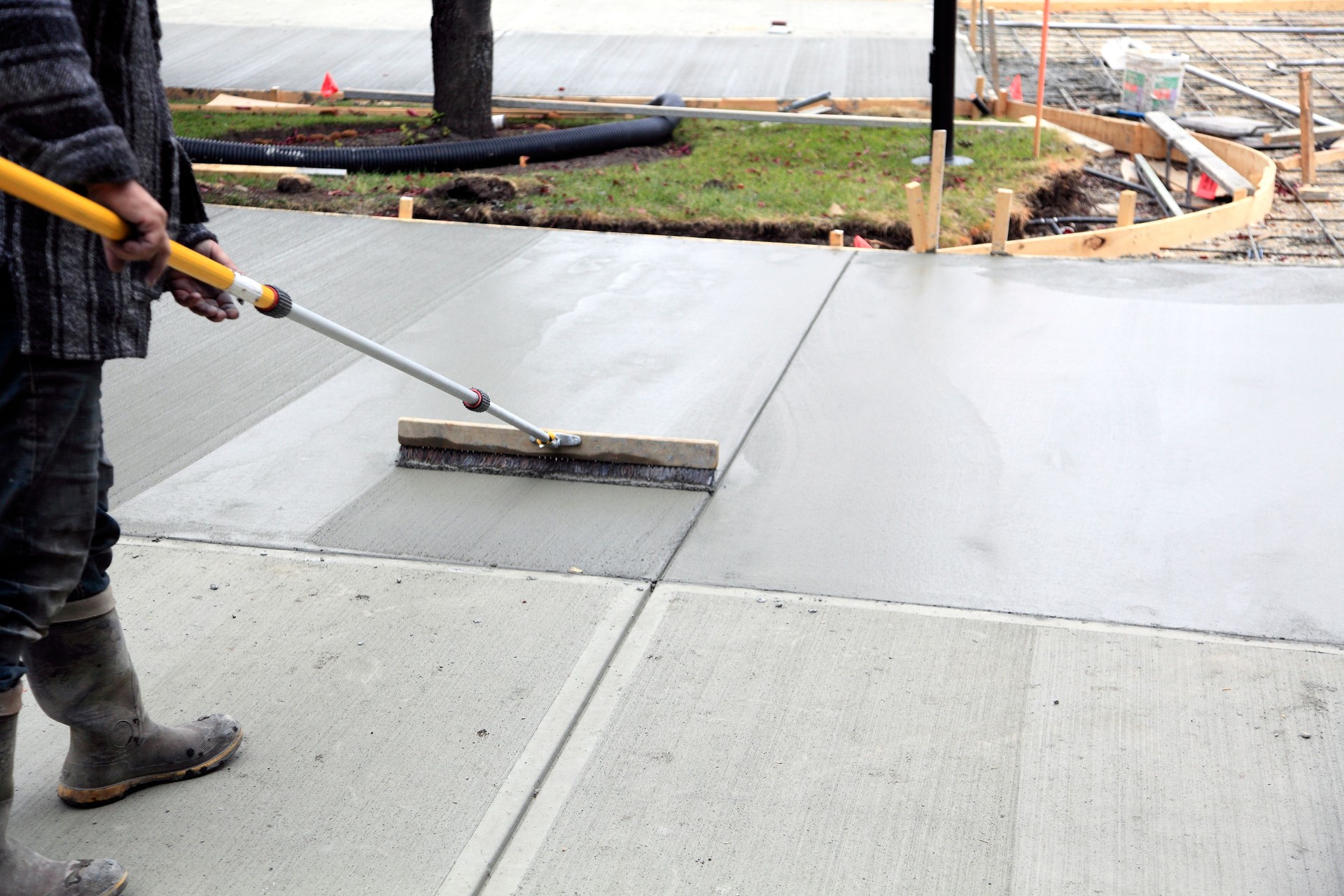 Top-rated concrete company in Las Vegas providing patio and driveway services.